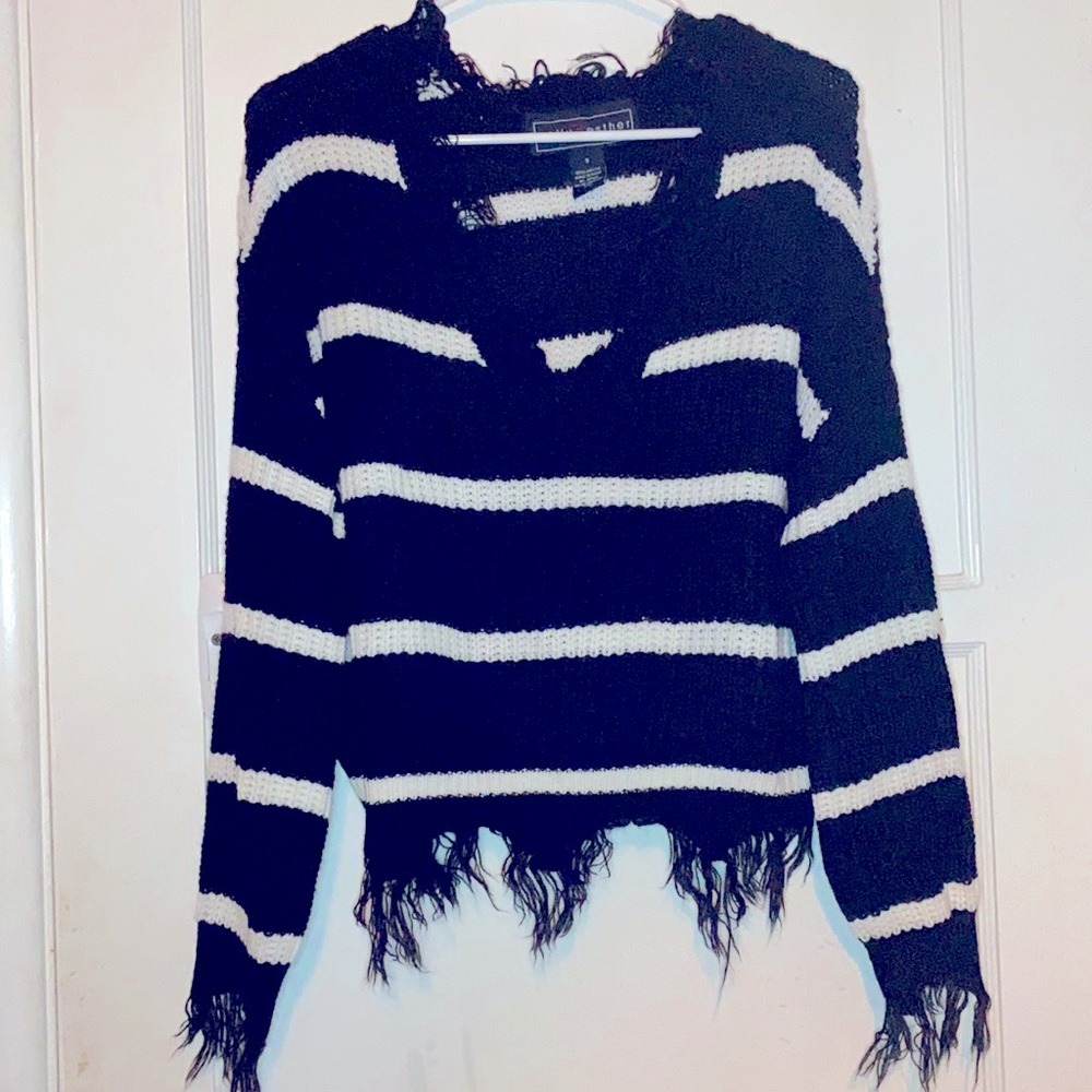 Knitted Cropped Sweater